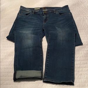 Kut from the Kloth Light Distressing Boyfriend